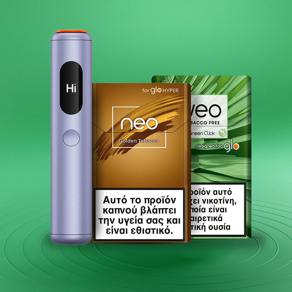 Μια συσκευή glo™ Hyper pro+ σε ασημί χρώμα βρίσκεται σε όρθια θέση δίπλα σε δύο συσκευασίες καπνιστικών στικ neo με ελληνικές προειδοποιήσεις για την υγεία, όλα πάνω σε πράσινο φόντο με κυκλικά μοτίβα, τονίζοντας τα προηγμένα χαρακτηριστικά και την ικανοποίηση που προσφέρει αυτή η καινοτόμος επιλογή ατμίσματος glo™.